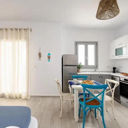 Azur Agia Anna (Naxos)